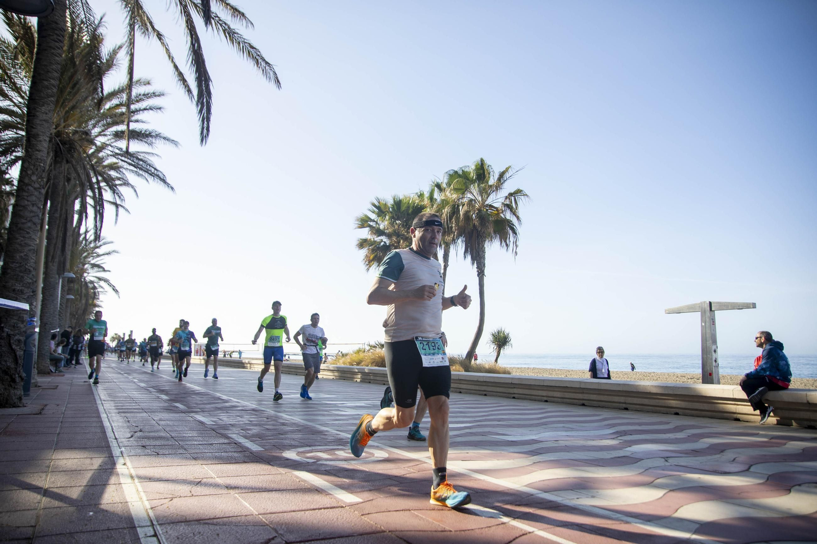 El Medio Maratón de Almería 2025, en imágenes