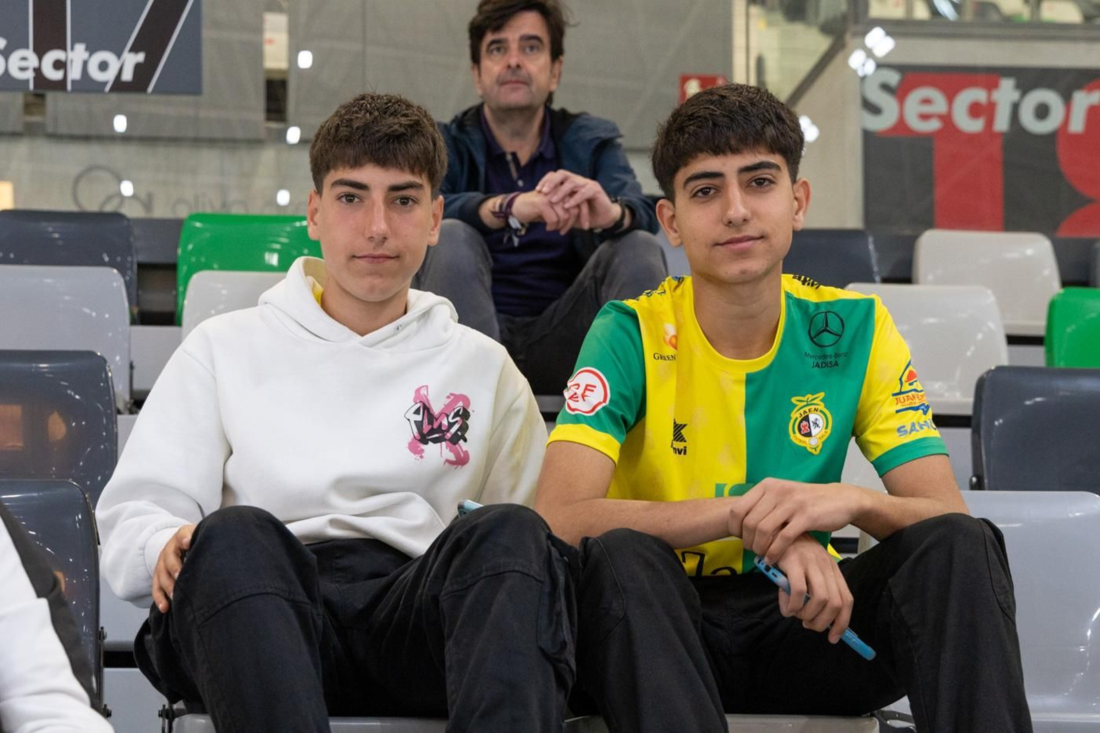 En imágenes: la afición y mejores jugadas del Jaén FS - Jimbee Cartagena