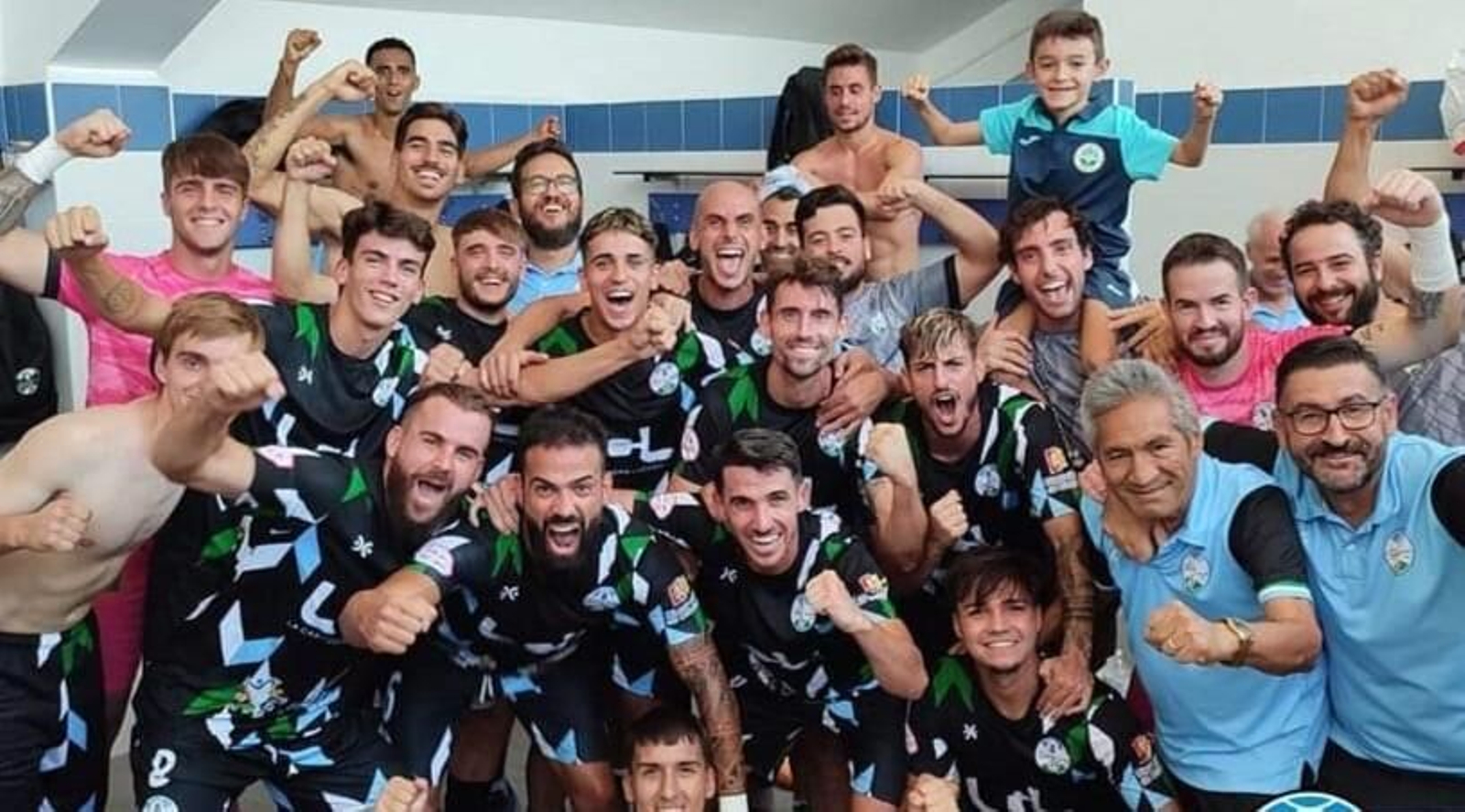 El Ciudad de Lucena, único equipo que ha sumado los 12 puntos. El Ciudad de Lucena, único equipo que ha sumado los 12 puntos.