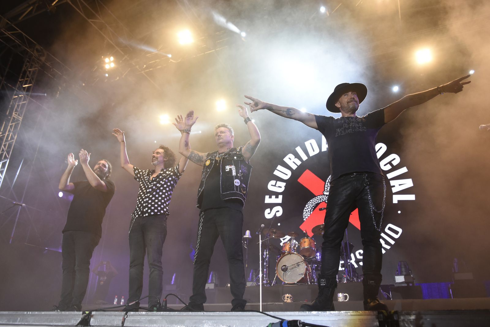 Búscate en el concierto de Seguridad Social y Hombres G de Icónica