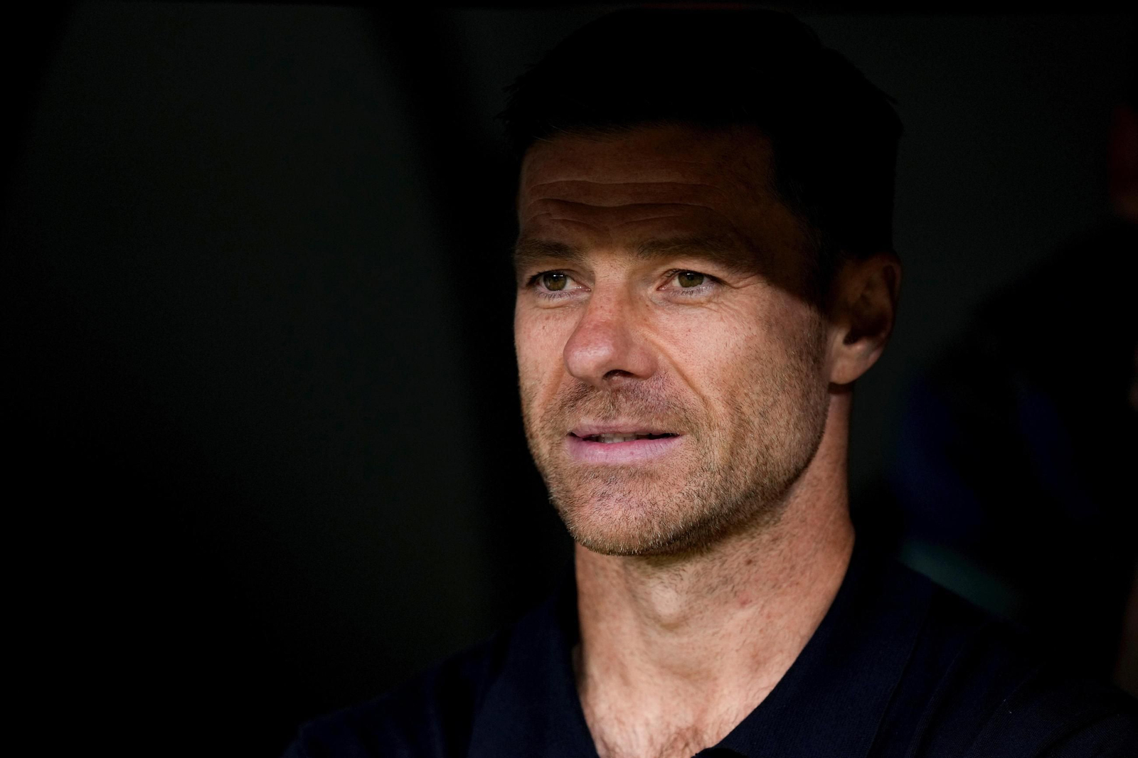 EuropaPress_6969879_Xabi_Alonso_head_coach_of_Real_Madrid_looks_on_d.jpg