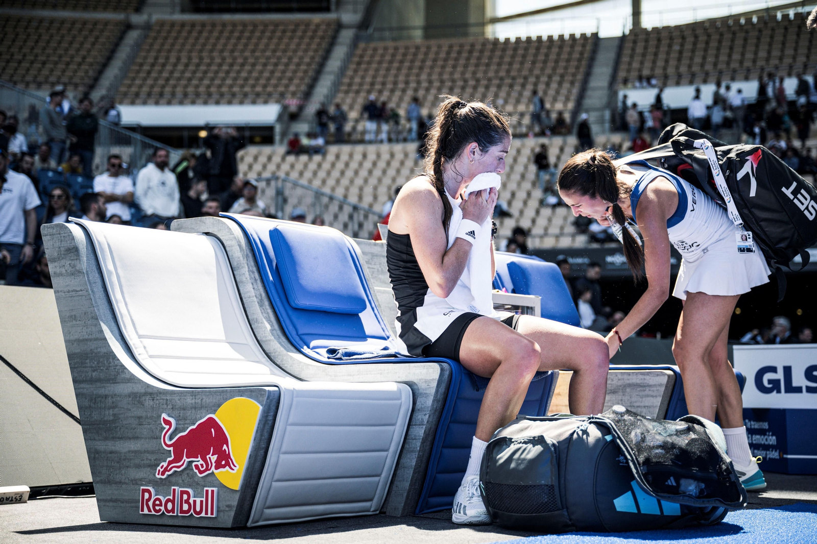 Las mejores fotos de los cuartos de final del pádel en el Estadio de la Cartuja