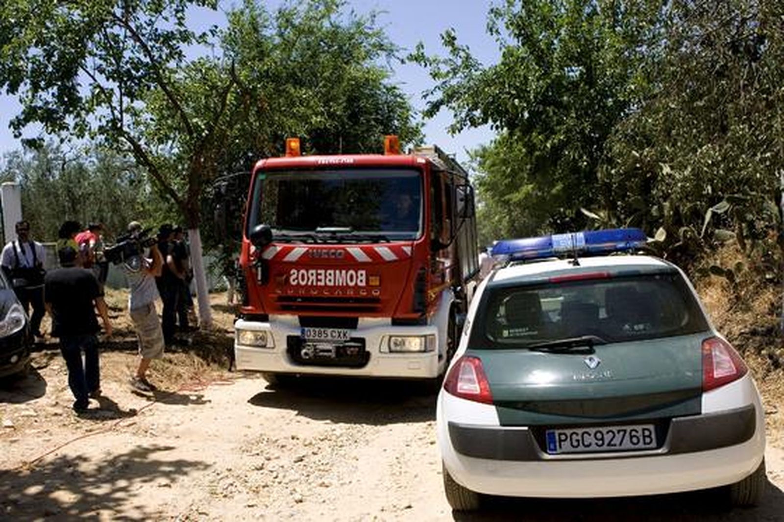 Una explosión en una pirotecnia mata a cuatro personas en Benacazón. / EFE