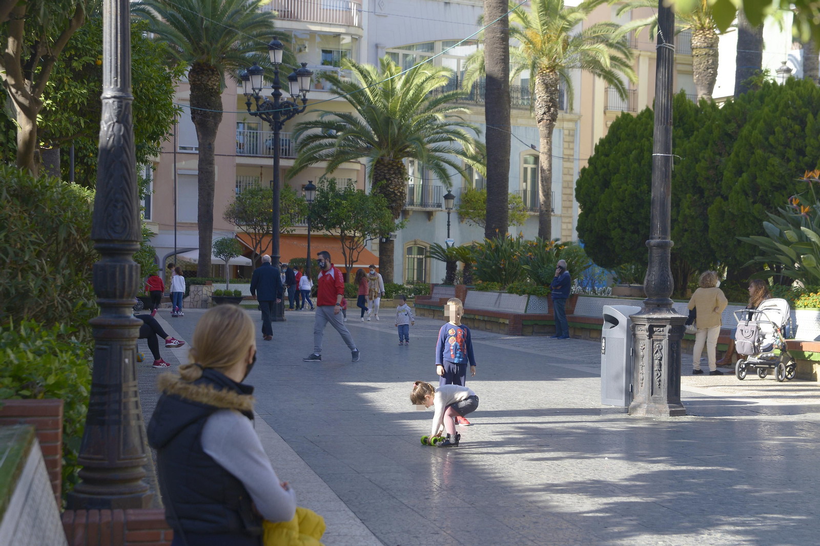 Fotos de ambiente de las calles en La Línea
