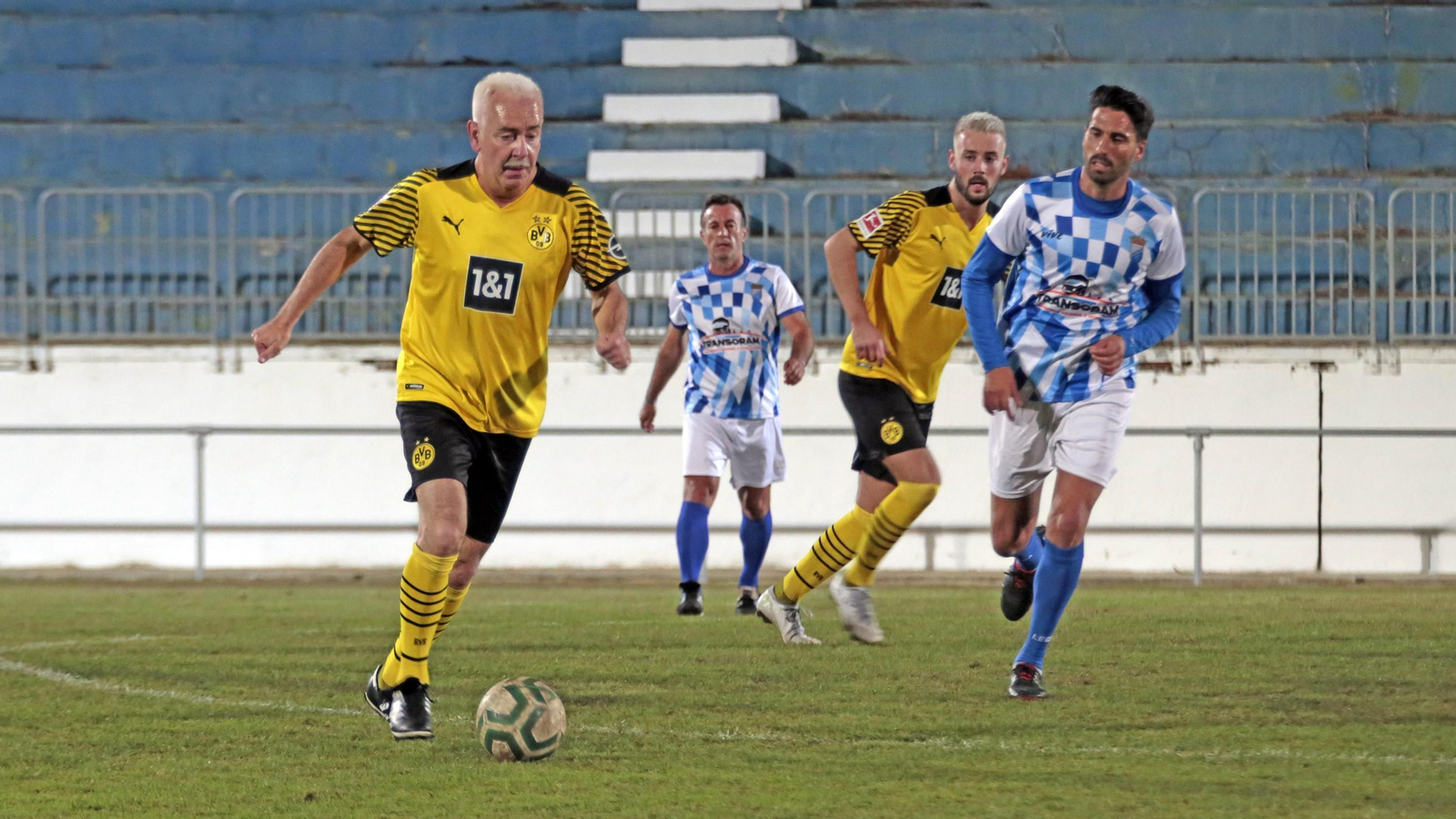 Partido amistoso entre veteranos del Borussia Dortmund y del Xerez CD