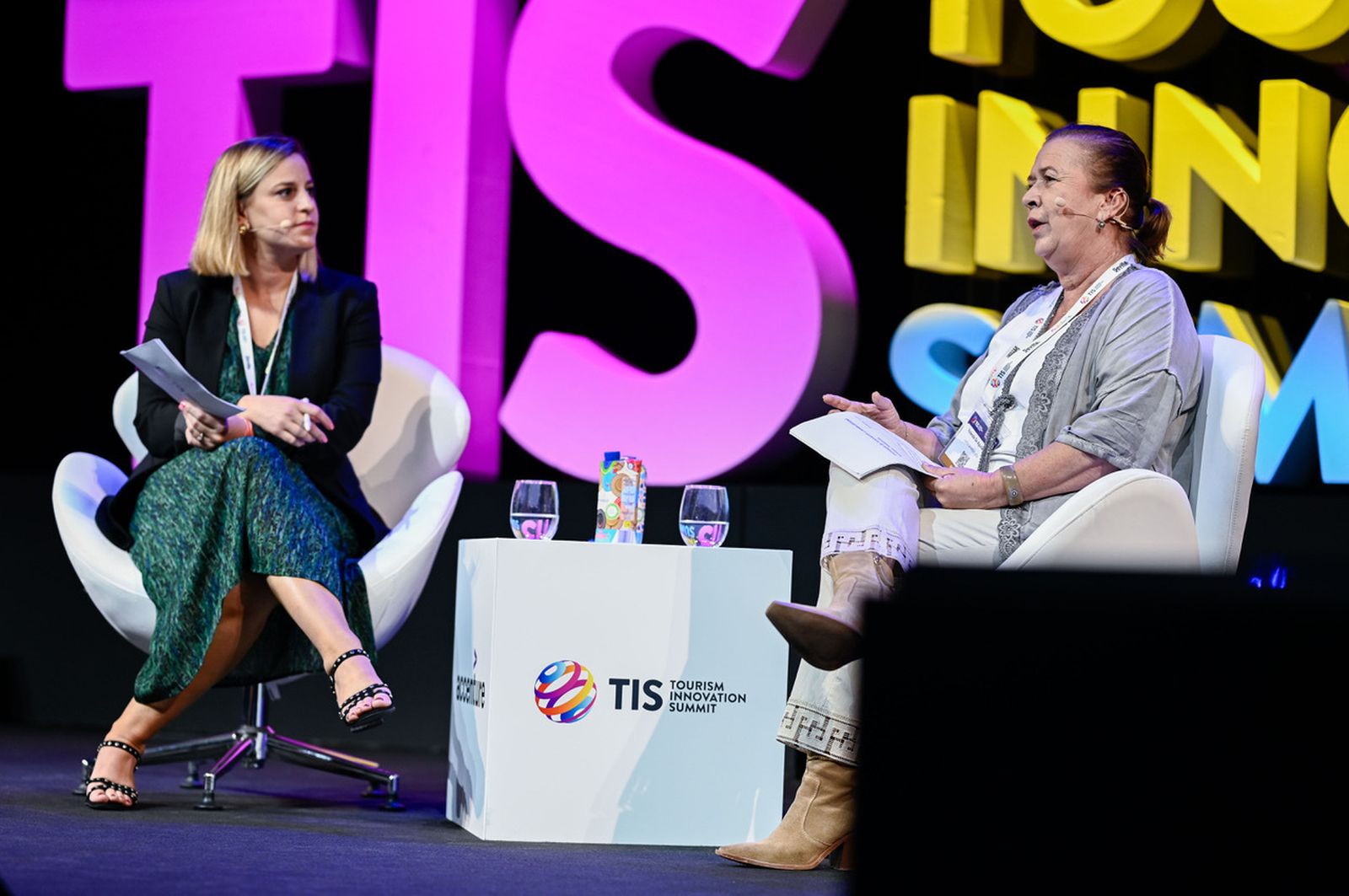 Yolanda de Aguilar durante su intervención en el TIS.