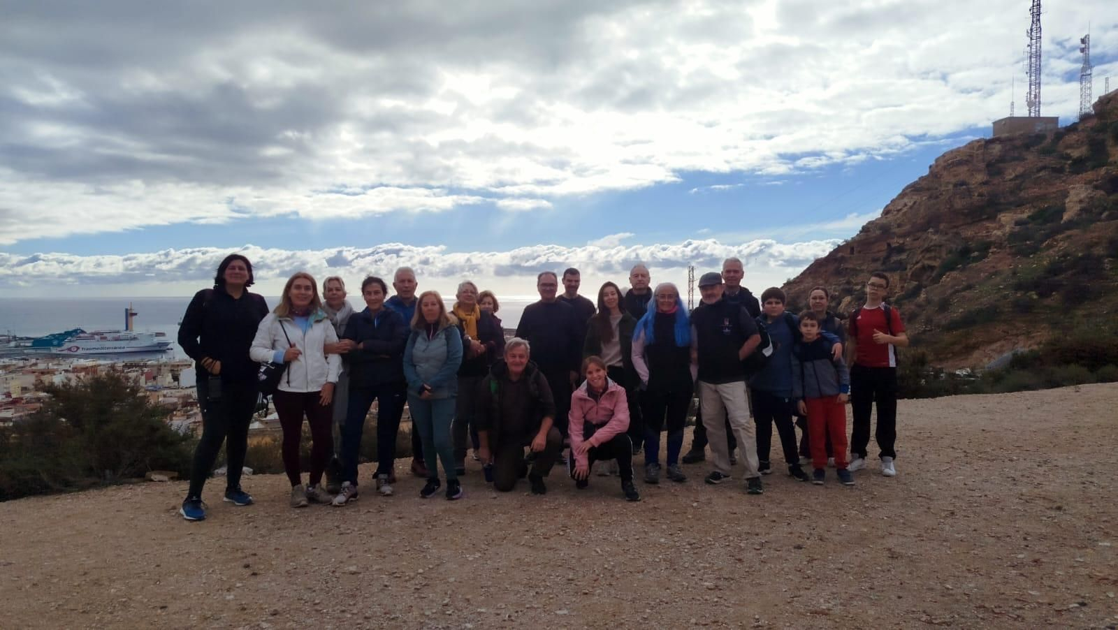 Participantes en el sendero patrimonial Entre Murallas.