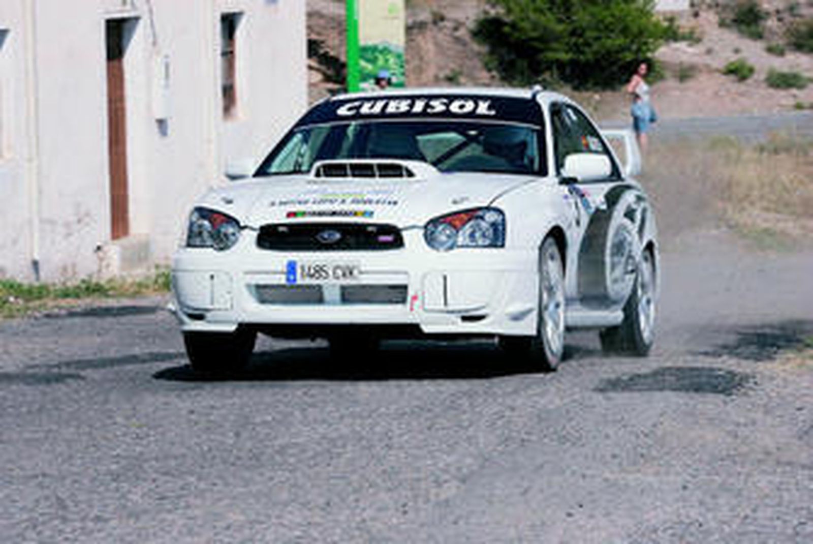 Juan Ángel Ruiz (Subaru Impreza) se llevó la victoria en el tramo final en Castala.