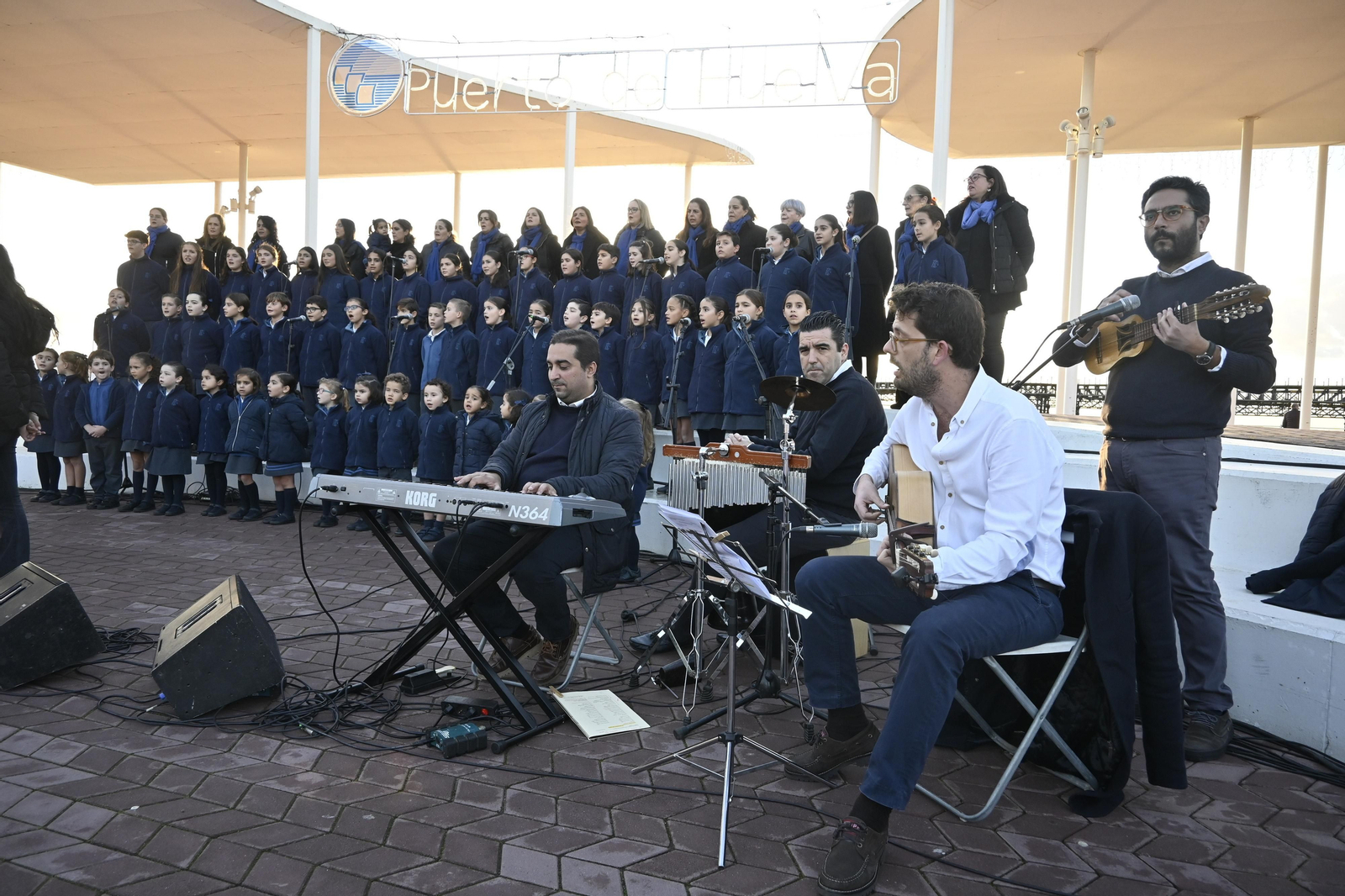 Alumbrado del Puerto de Huelva, en imágenes