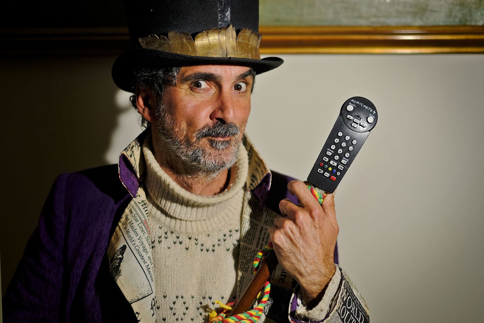 Juanma Romero Bey y su bastón de mando.