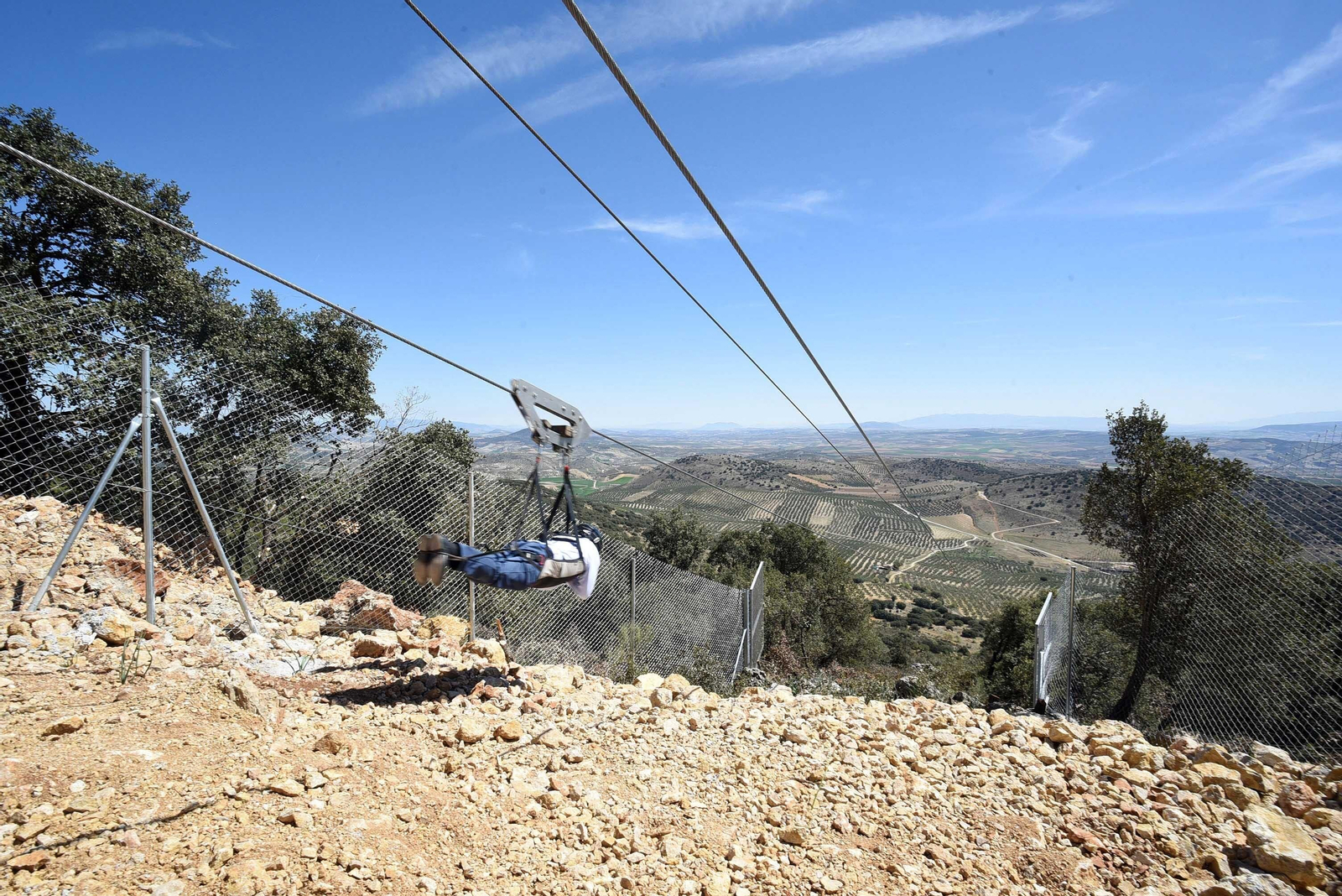 Imagen de archivo de la tirolina.