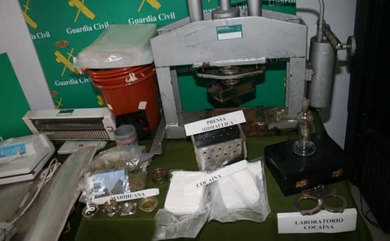 Diez detenidos en Cádiz y Sevilla en una operación antidroga