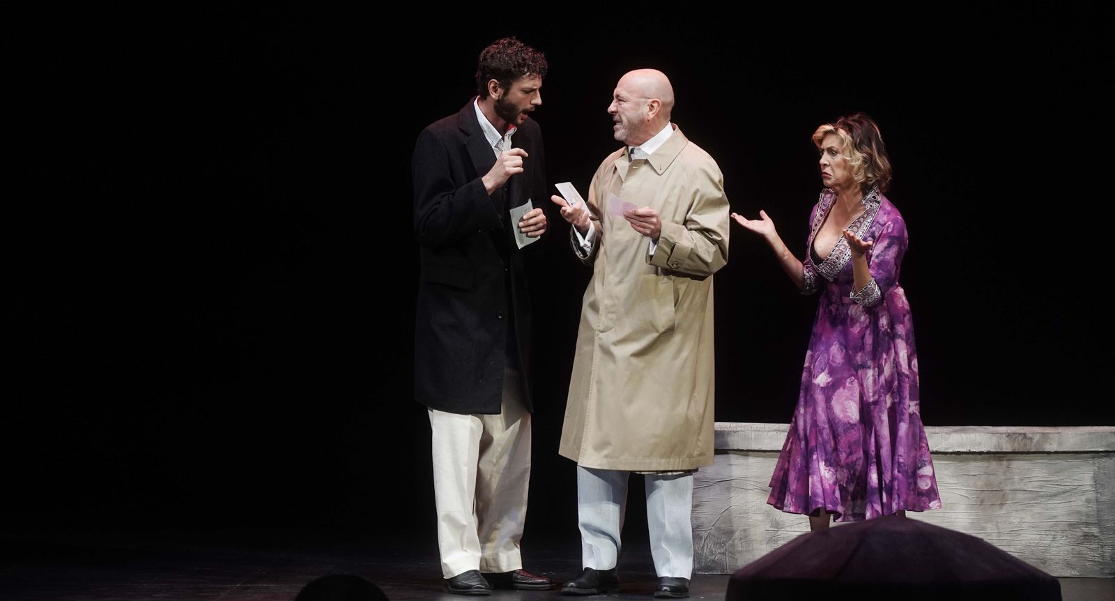 Una escena de 'Muerto en el acto', con Juan Carlos Villanueva y Marisol Membrillo.