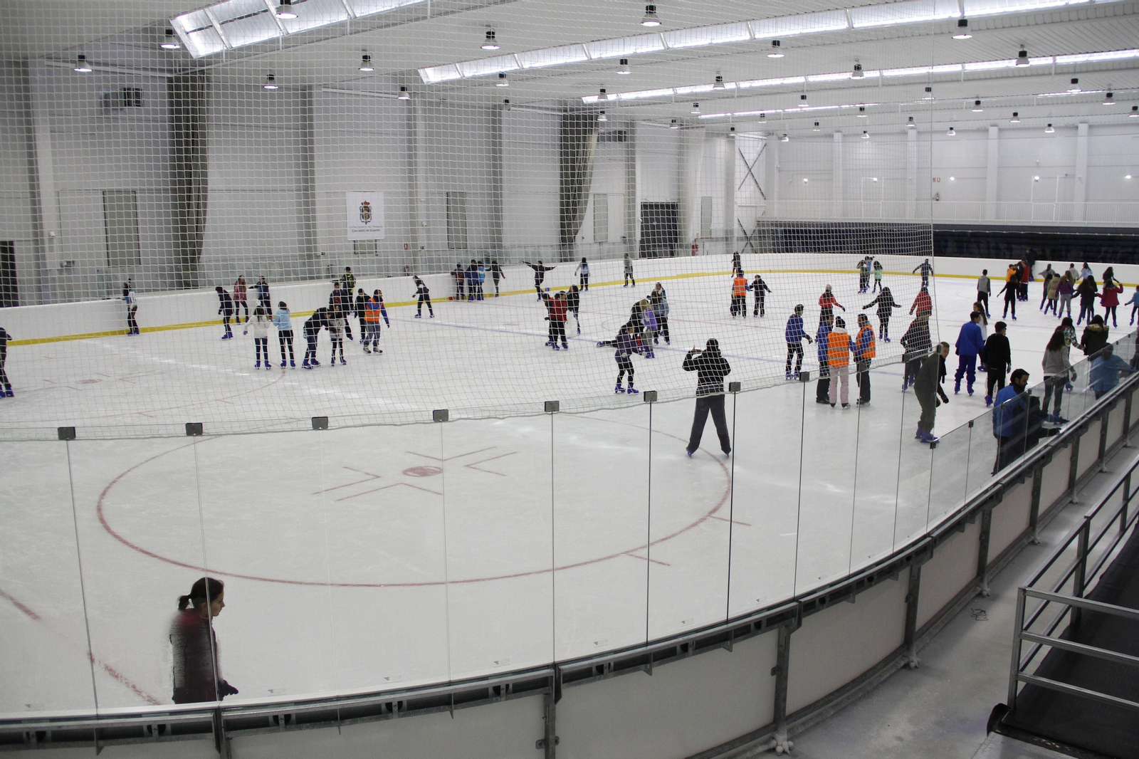 El Ayuntamiento desestima el cambio de contrato que pedía Don Patín para abrir la pista de hielo