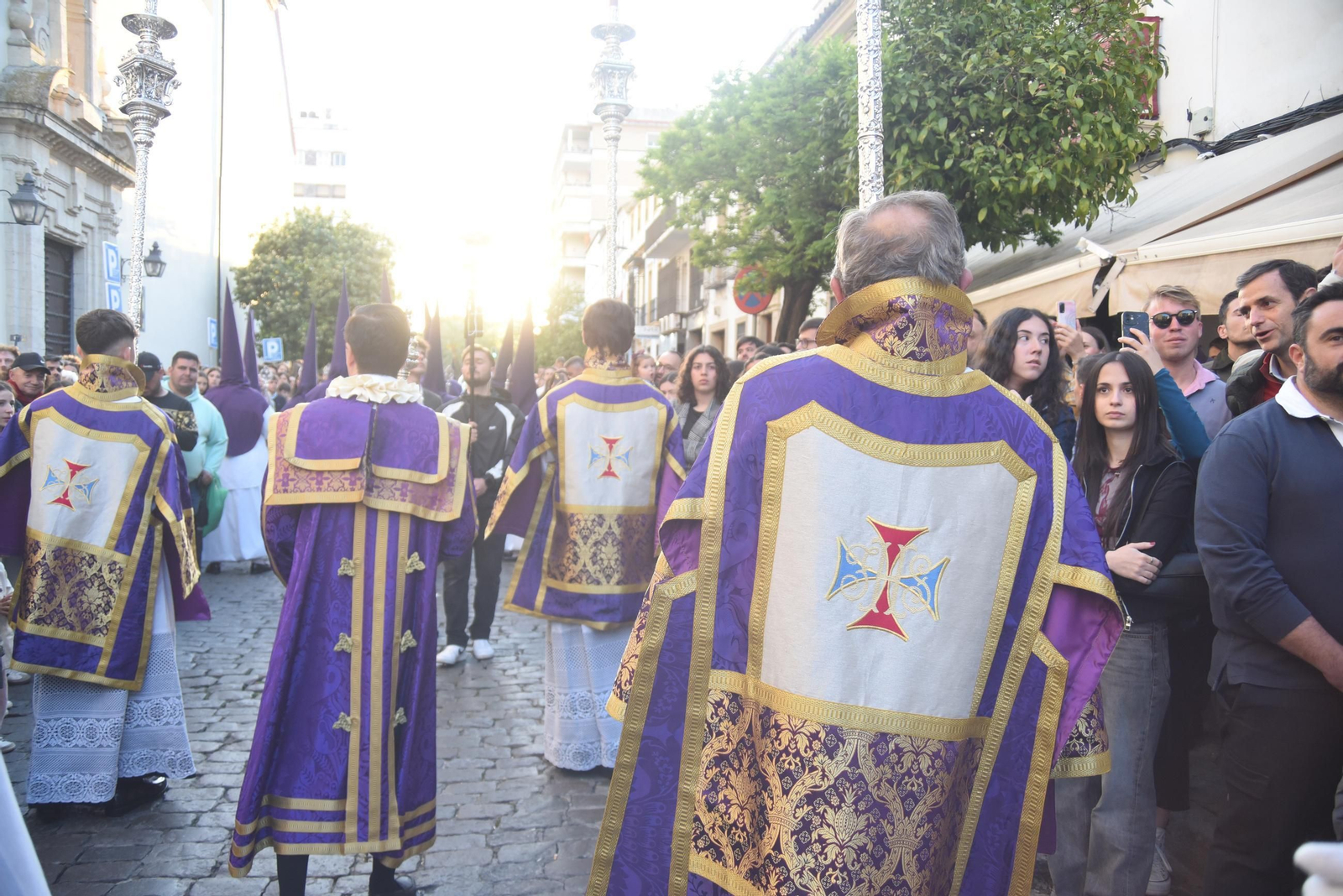 La procesión de la Santa Faz de Córdoba, en imágenes