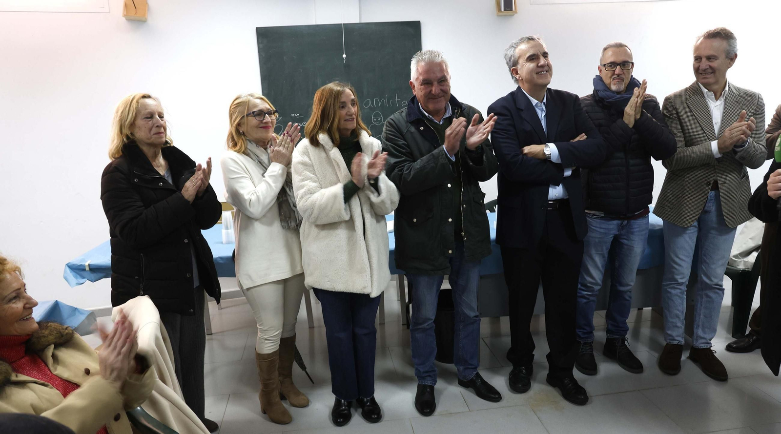 Las fotos de la entrega de la medalla de oro de la Asociación Fuerte de Santa Bárbara al padre José Villén