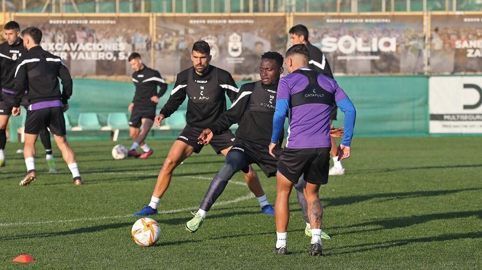 Borja López y Alhassan Koroma, dos de las posibles novedades en el once de la Balona