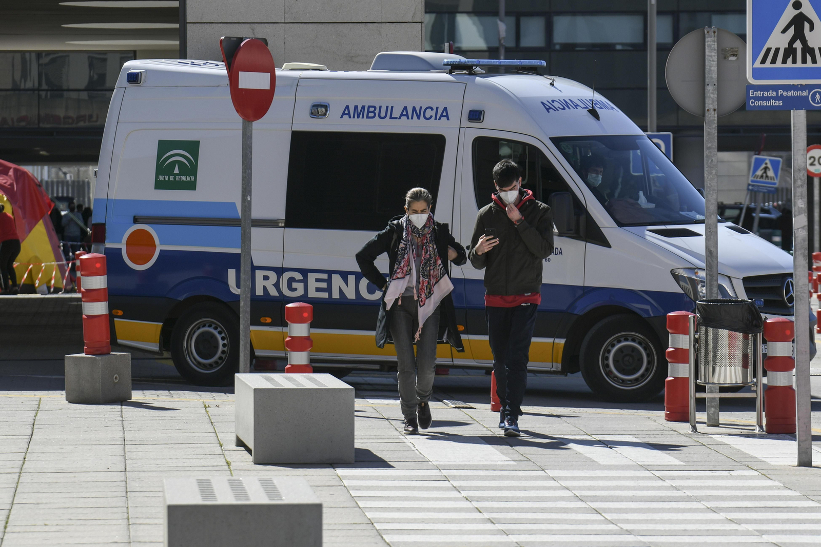 Granada dispara la tasa de contagio de coronavirus y la Junta avisa de una cuarta ola