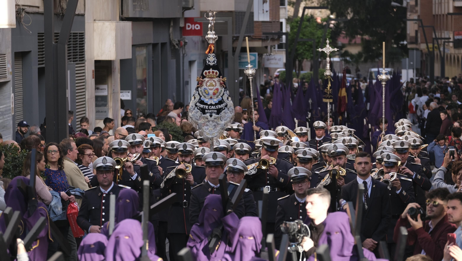 La procesión de Pasión en Almería, en imágenes