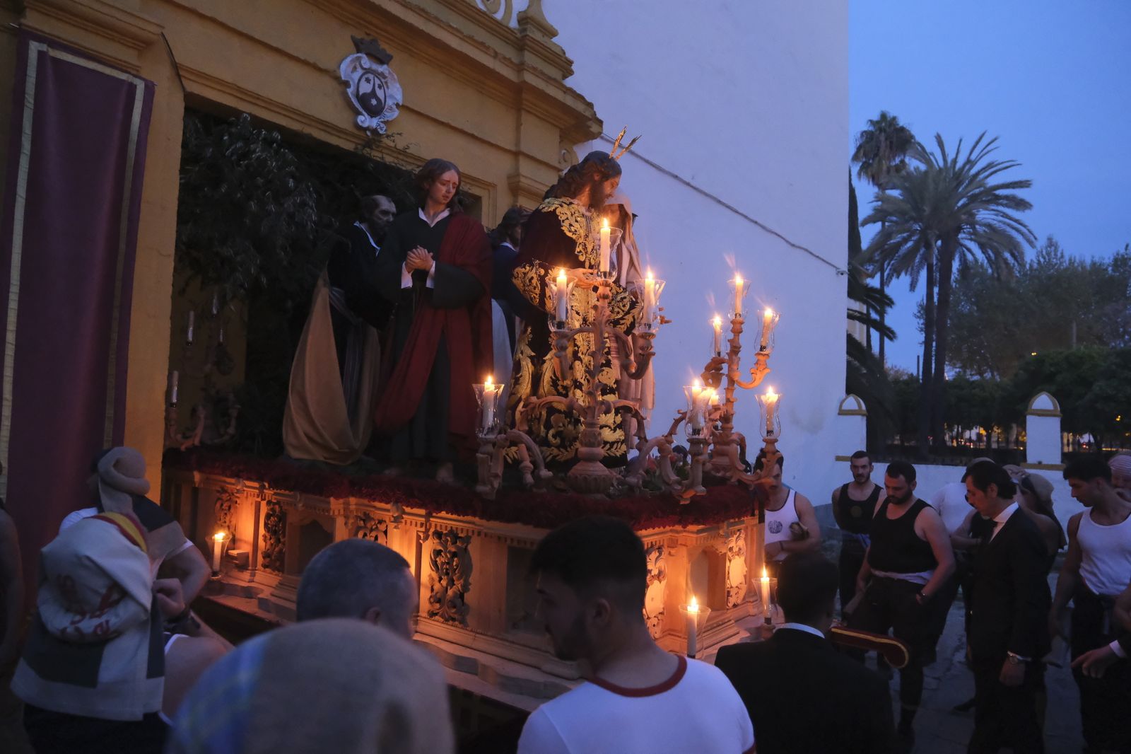 La procesión del Señor de la Salud de Puerta Nueva de Córdoba, en imágenes