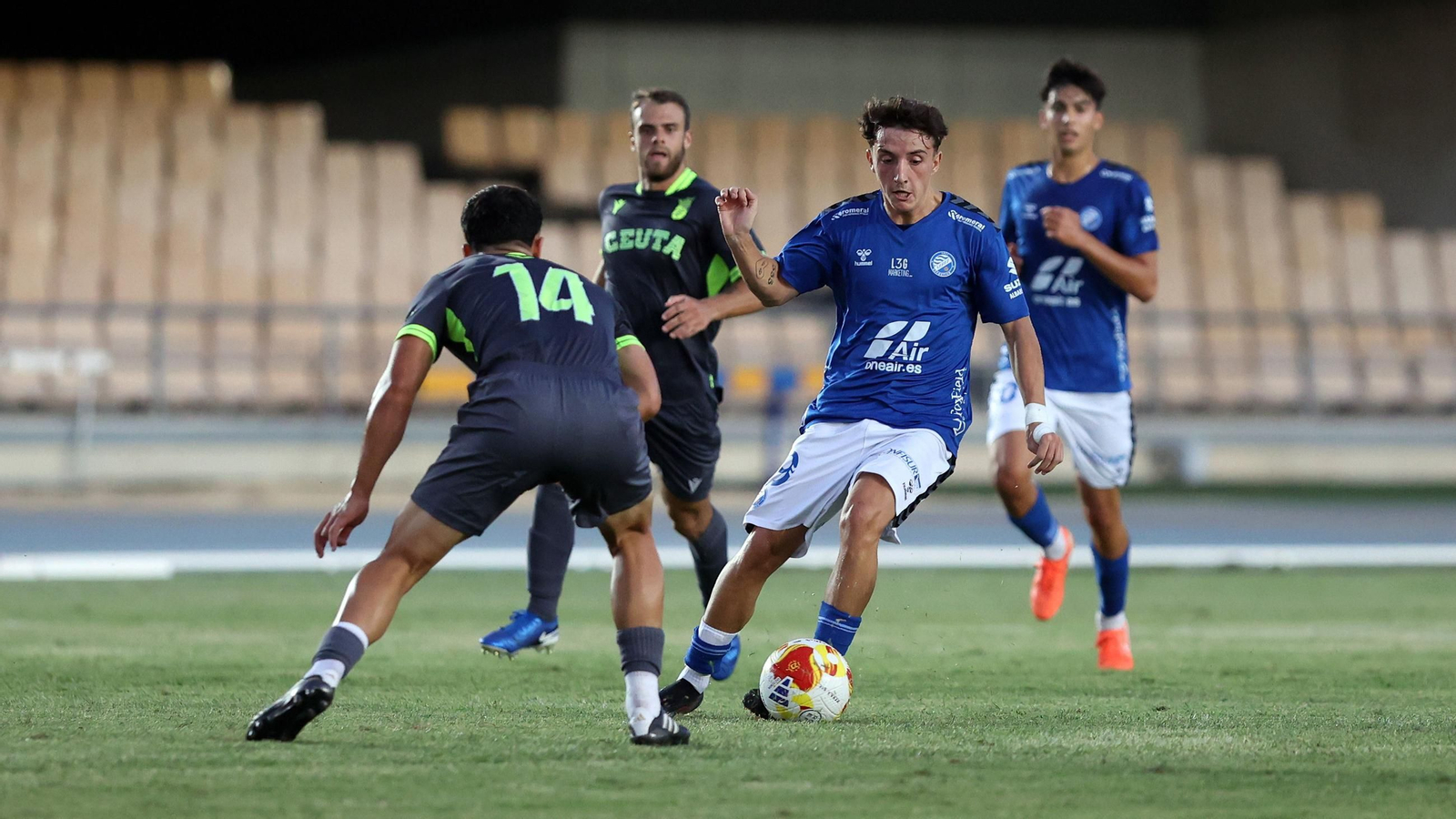 Imágenes del amistoso entre el Xerez DFC y el Ceuta B en Chapín