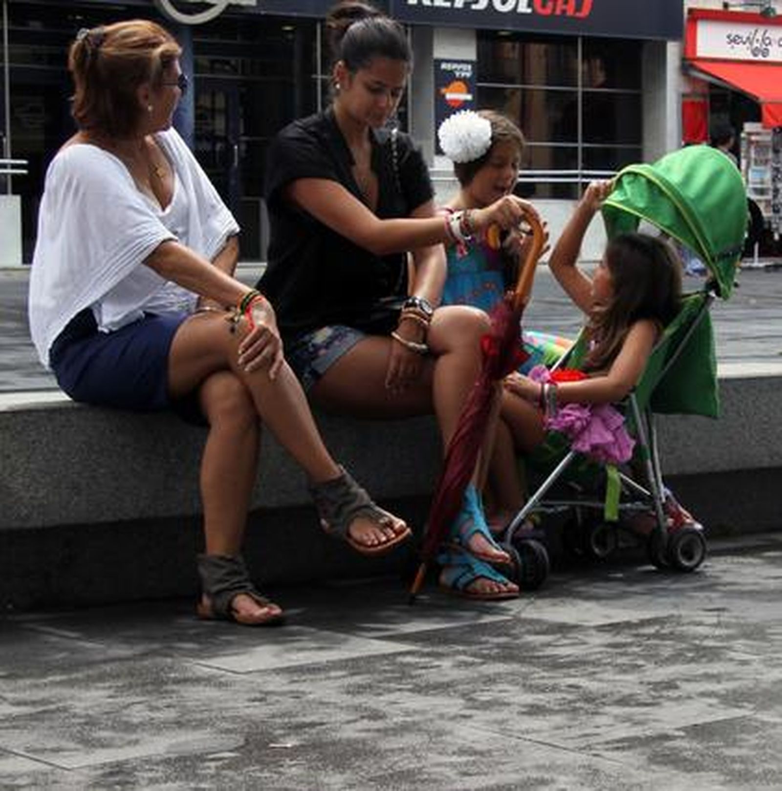 Las lluvias han acompañado a los sevillanos durante todo el día. 

Foto: Diario de Sevilla
