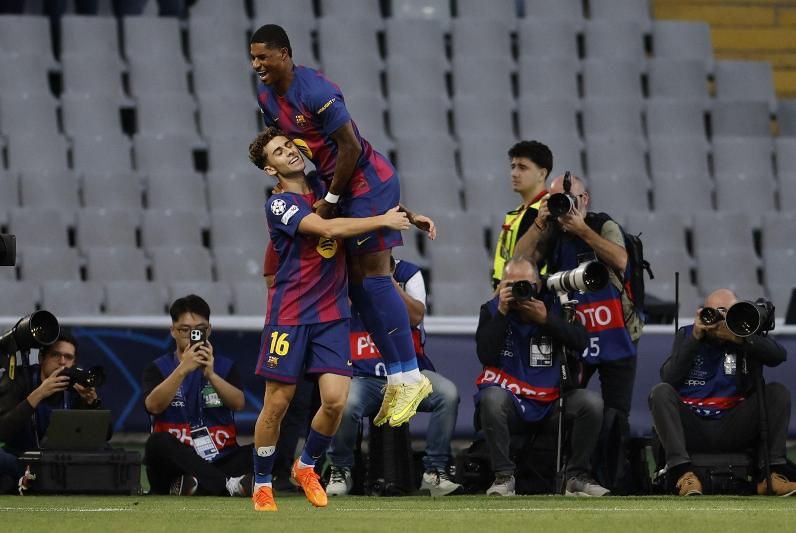 Las fotos del Barcelona-Olympiacos