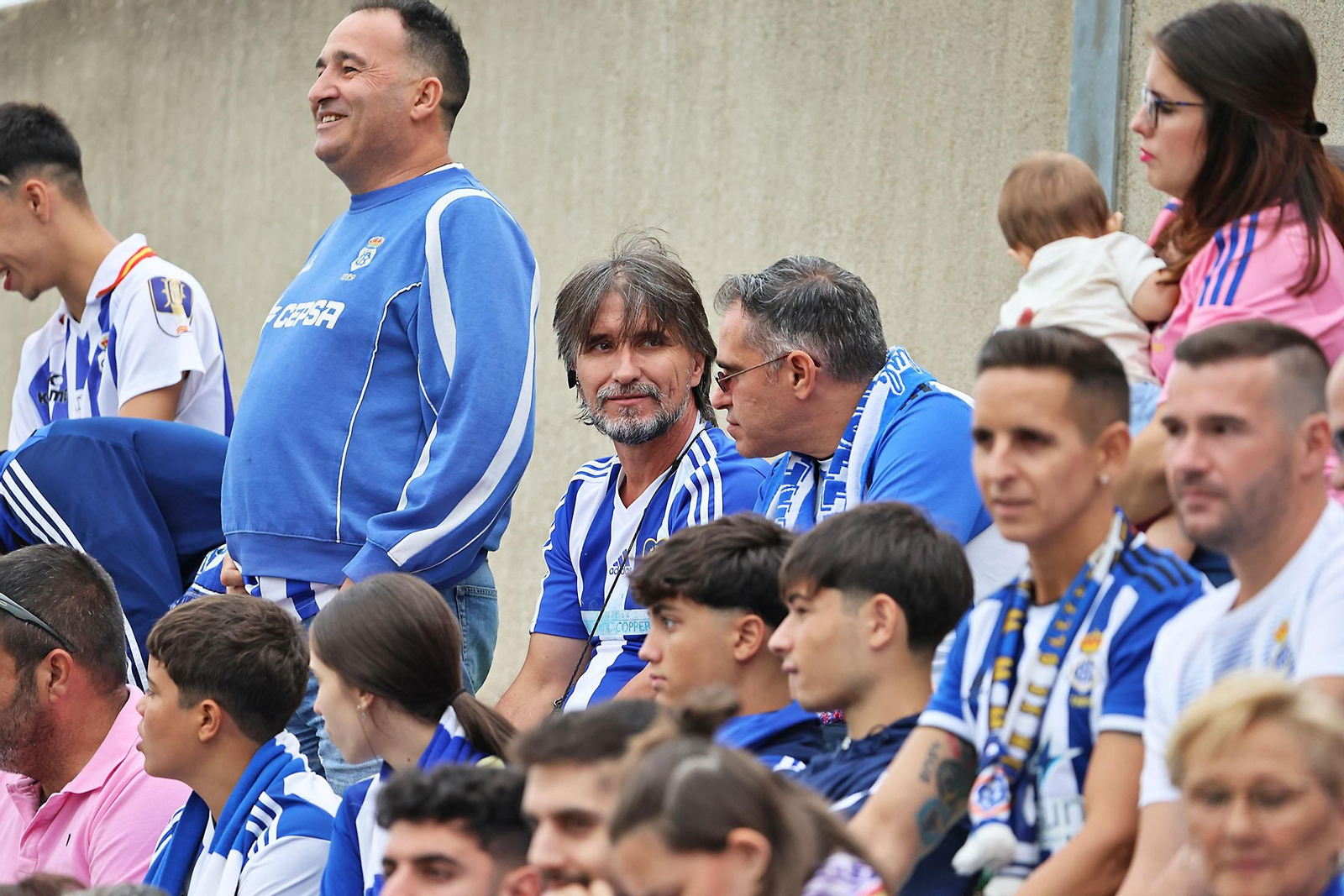Búscate en las gradas del Betis Deportivo-Recreativo de Huelva