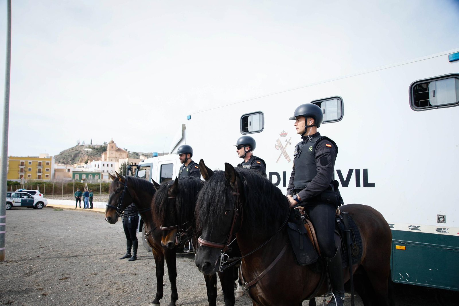 Imágenes del Escuadrón de Caballería de la Guardia Civil en Gádor.