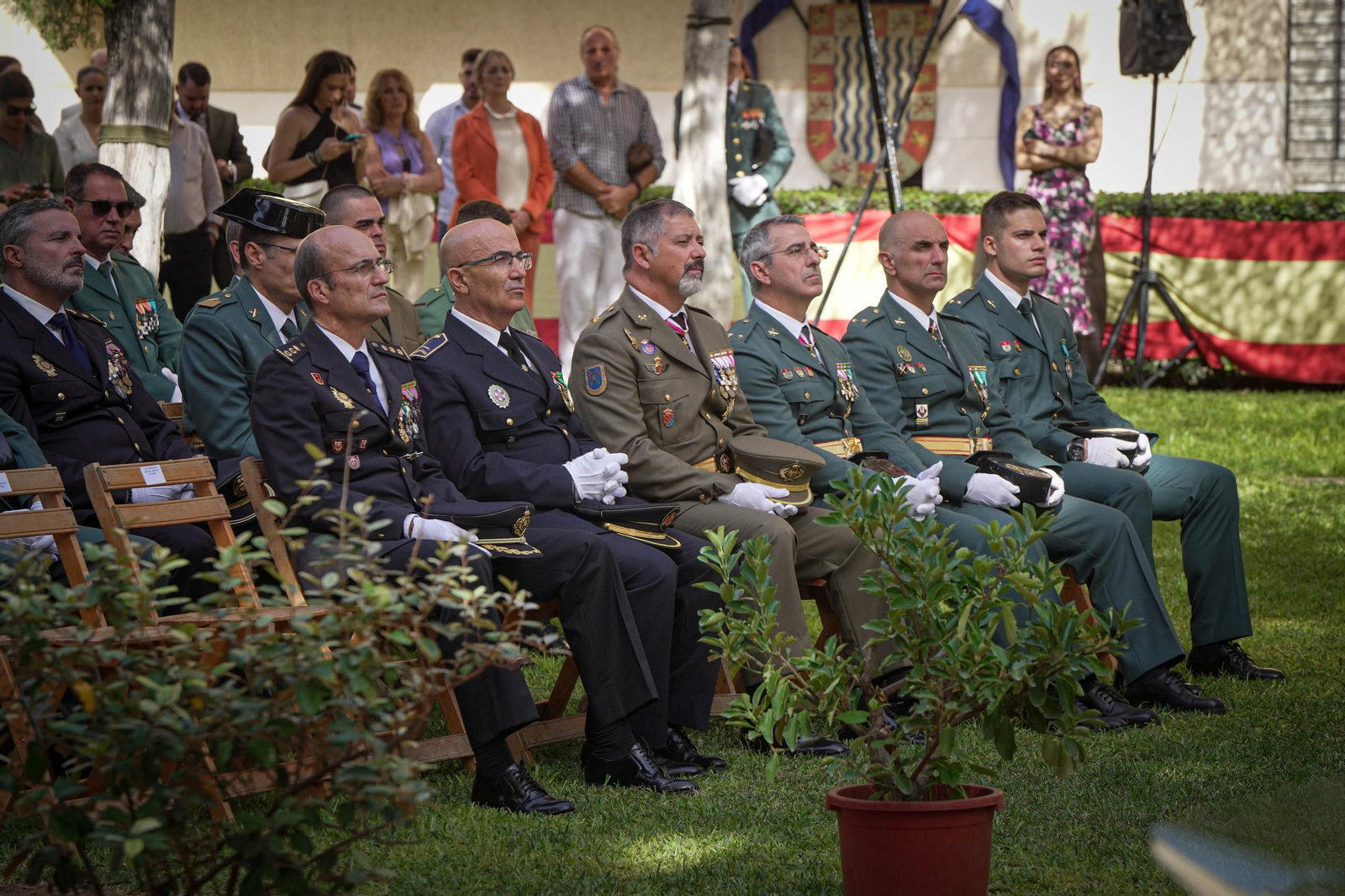 Celebración del Día del Pilar en el cuartel de la Guardia Civil de Jerez
