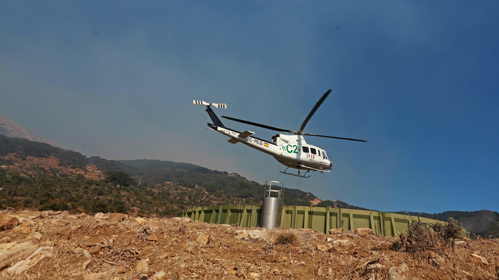 Fotos del incendio forestal en Tarifa