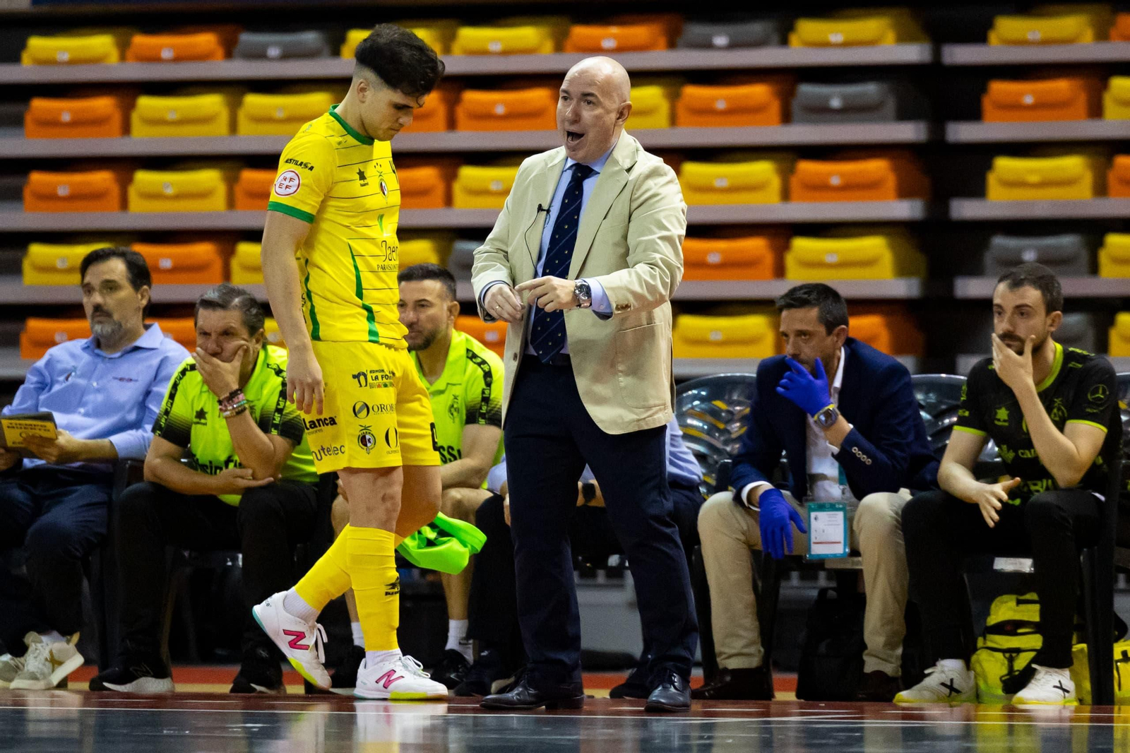 Dani Rodríguez, junto a Mati Rosa, en un momento del partido.