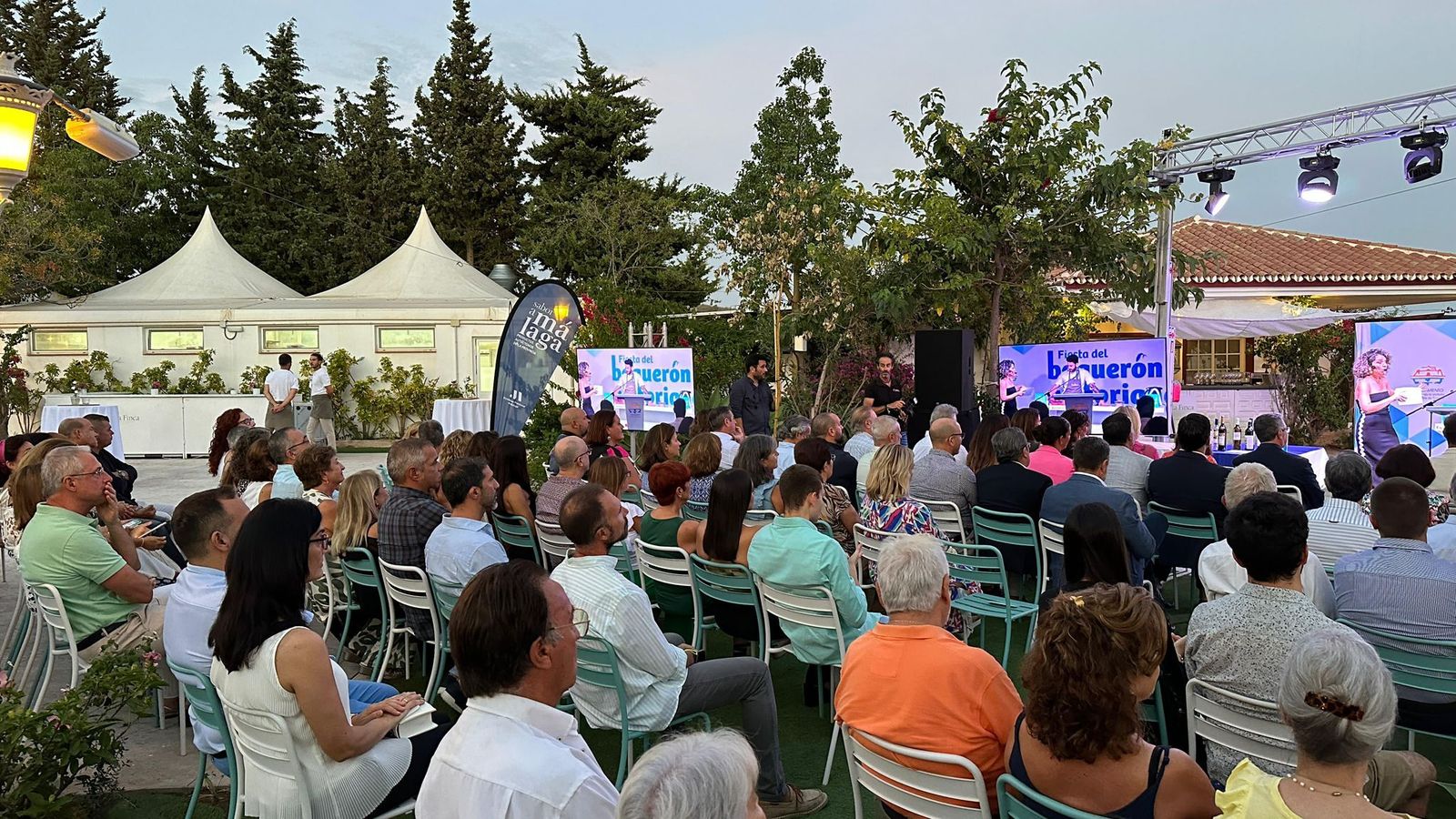 Asistentes de la inauguración de la Fiesta del Boquerón 2023