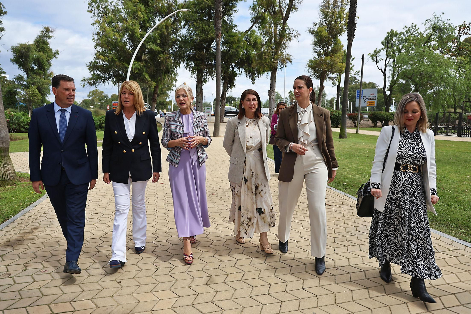 Las imágenes de la inauguración de la escultura a Miss Whitney