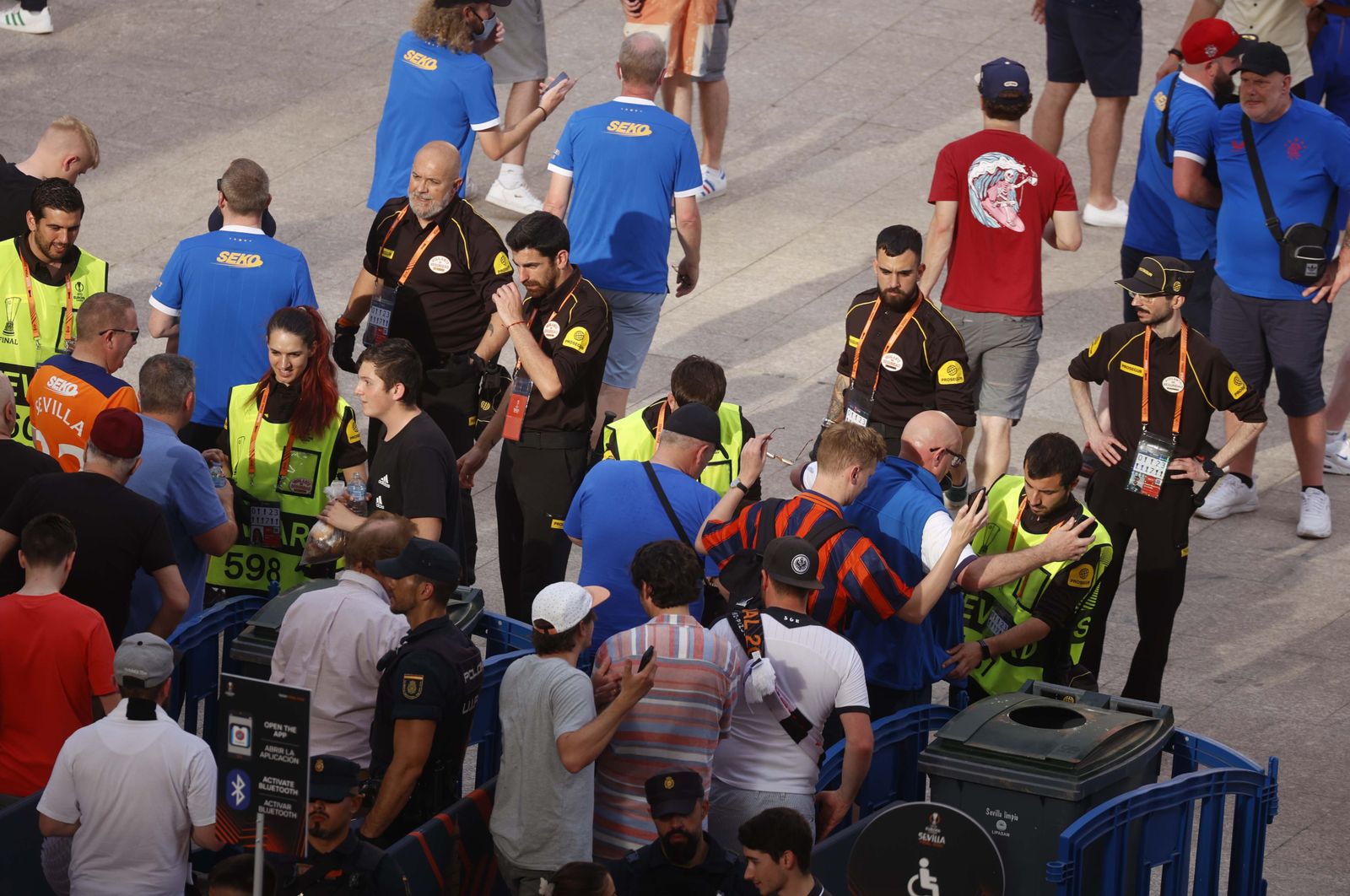 Blindaje policial en los accesos al Sánchez Pizjuan