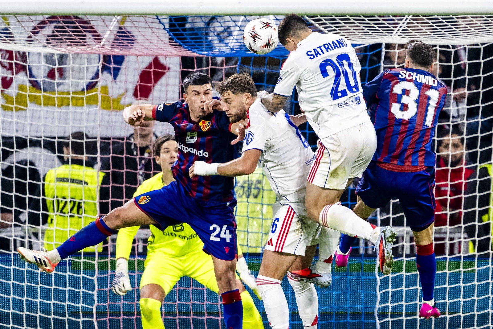 Lyon-Basilea (38).jpg