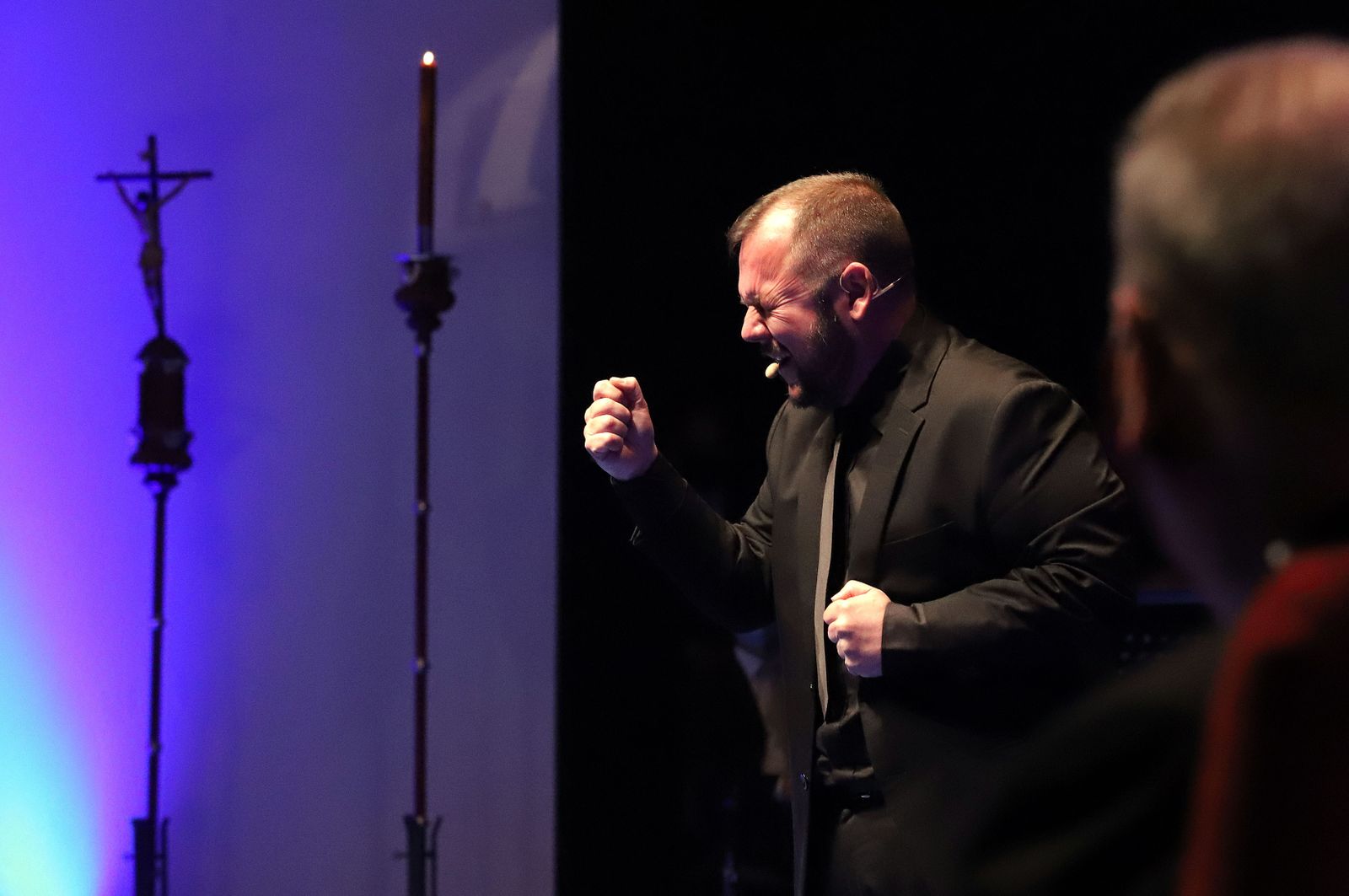 Imágenes del Pregón de la Semana Santa de Huelva 2021 de Eduardo Sugrañes