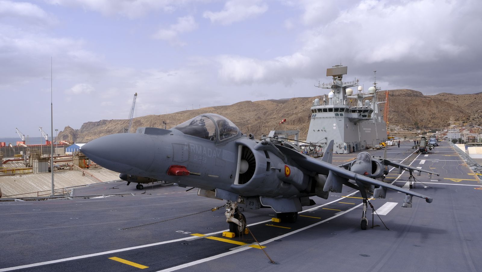 Fotogalería de la visita al portaaviones Juan Carlos I. Puerto de Almería.