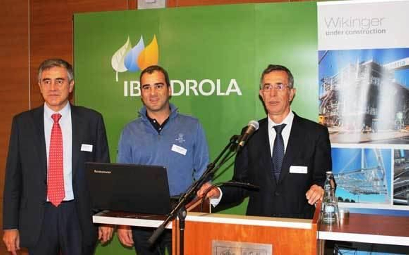 De izquierda a derecha, Fernando Gondra, Carlos Mate (de la empresa PINE) y Antonio Fernández (Navantia). /Iberdrola