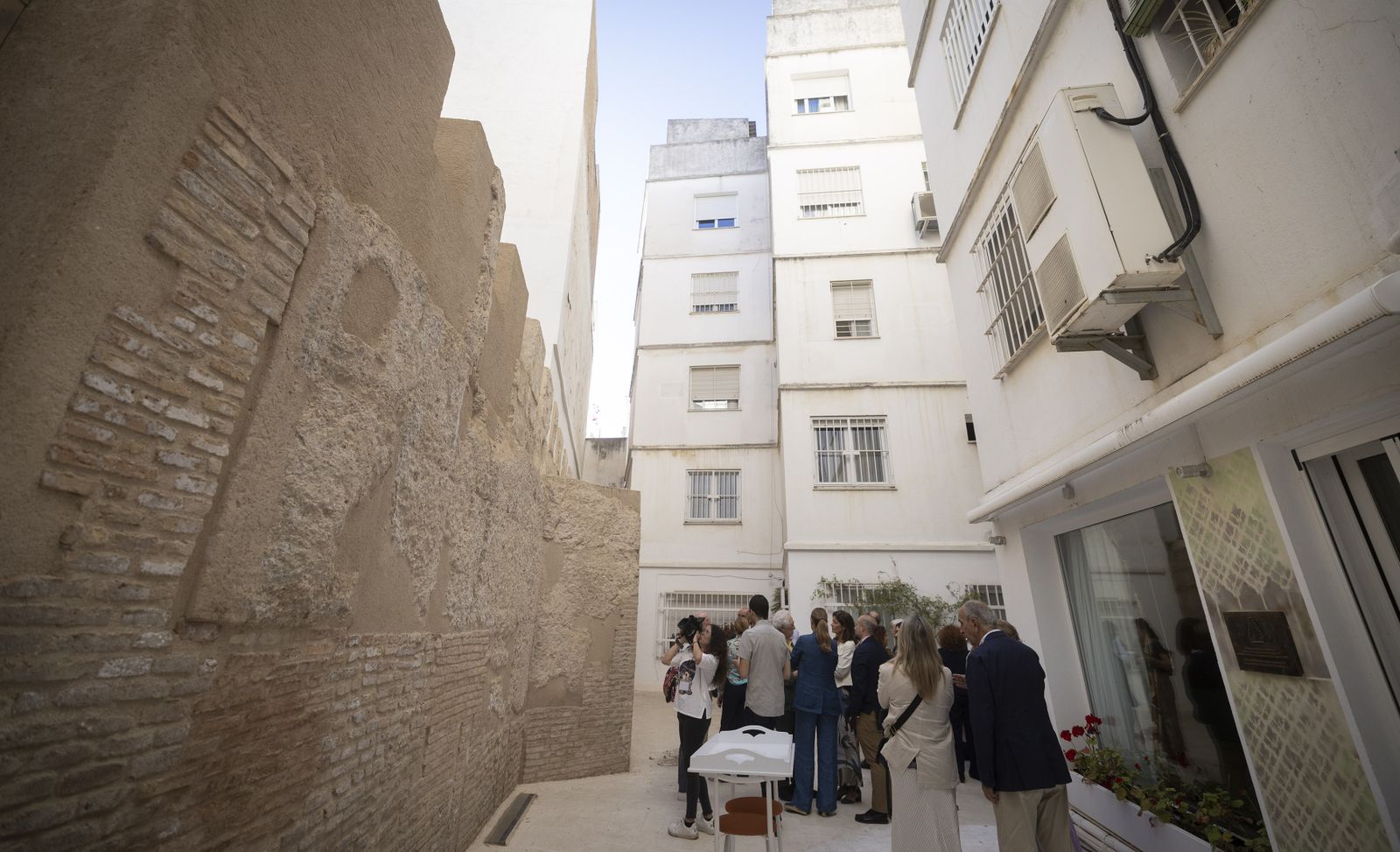 La muralla de la calle Castelar.