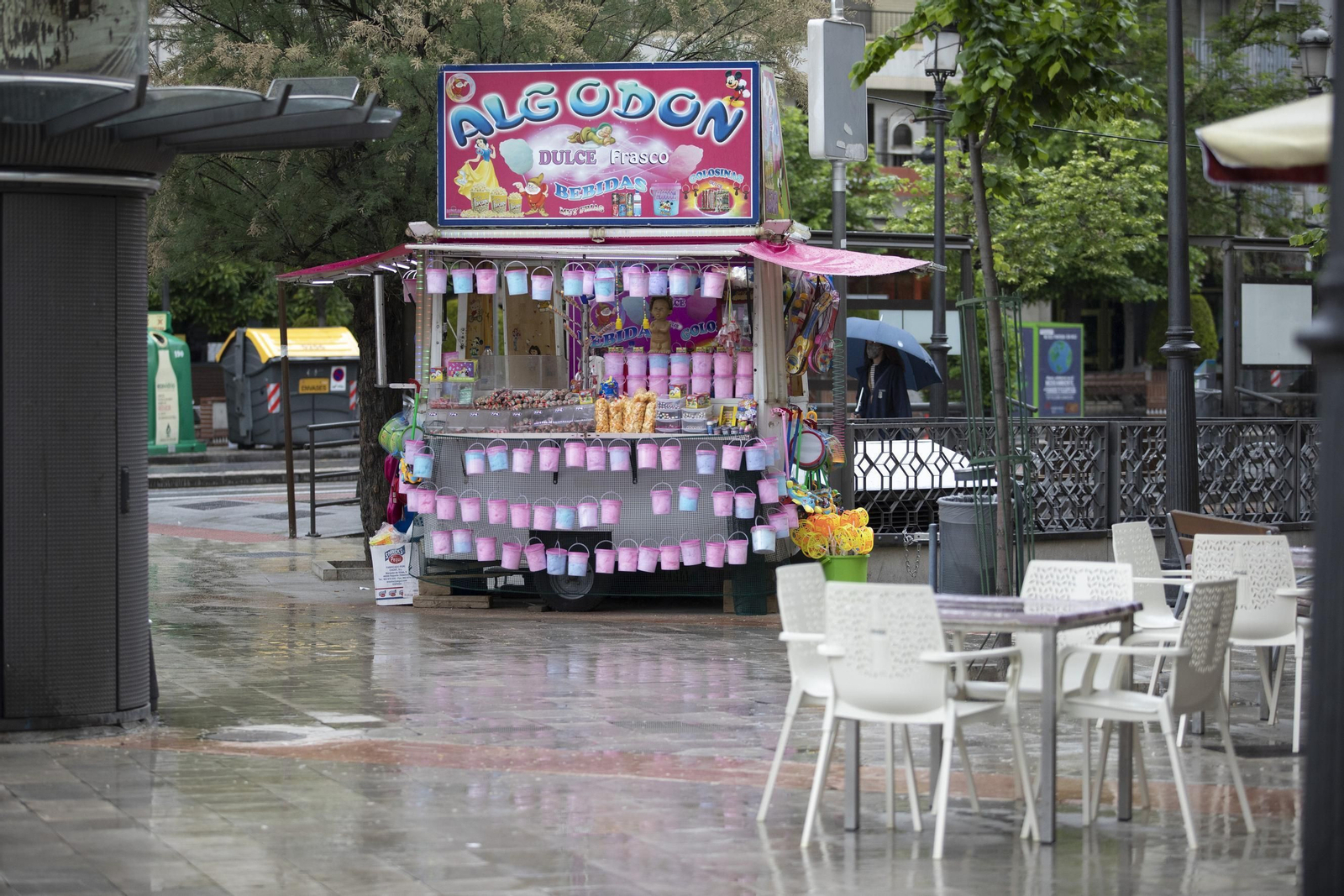 Fotos: Granada se queda con las ganas de más Día de la Cruz por la tarde