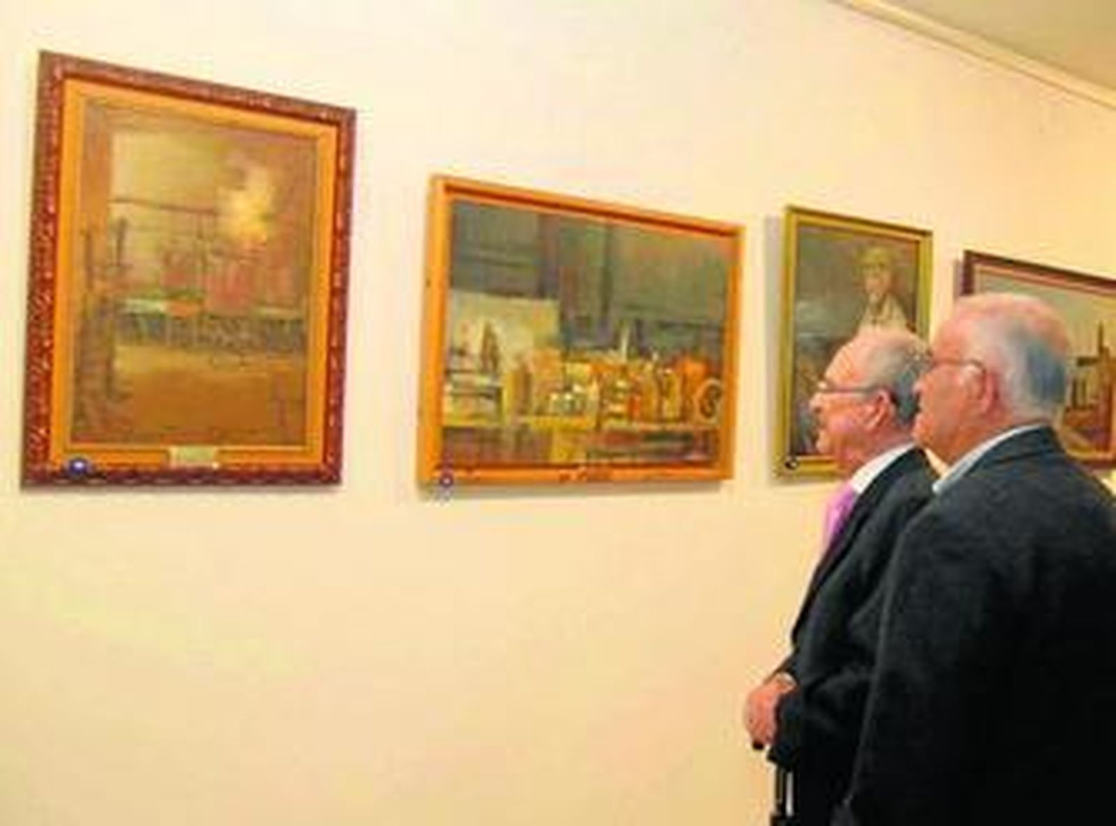 Inauguración de la exposición conmemorativa de las 30 ediciones del premio Hernández Homedes.