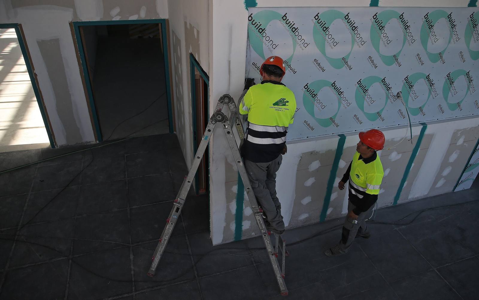 Fotos de la visita a las obras del Centro de Innovación de la UCA del Lago Marítimo en Algeciras