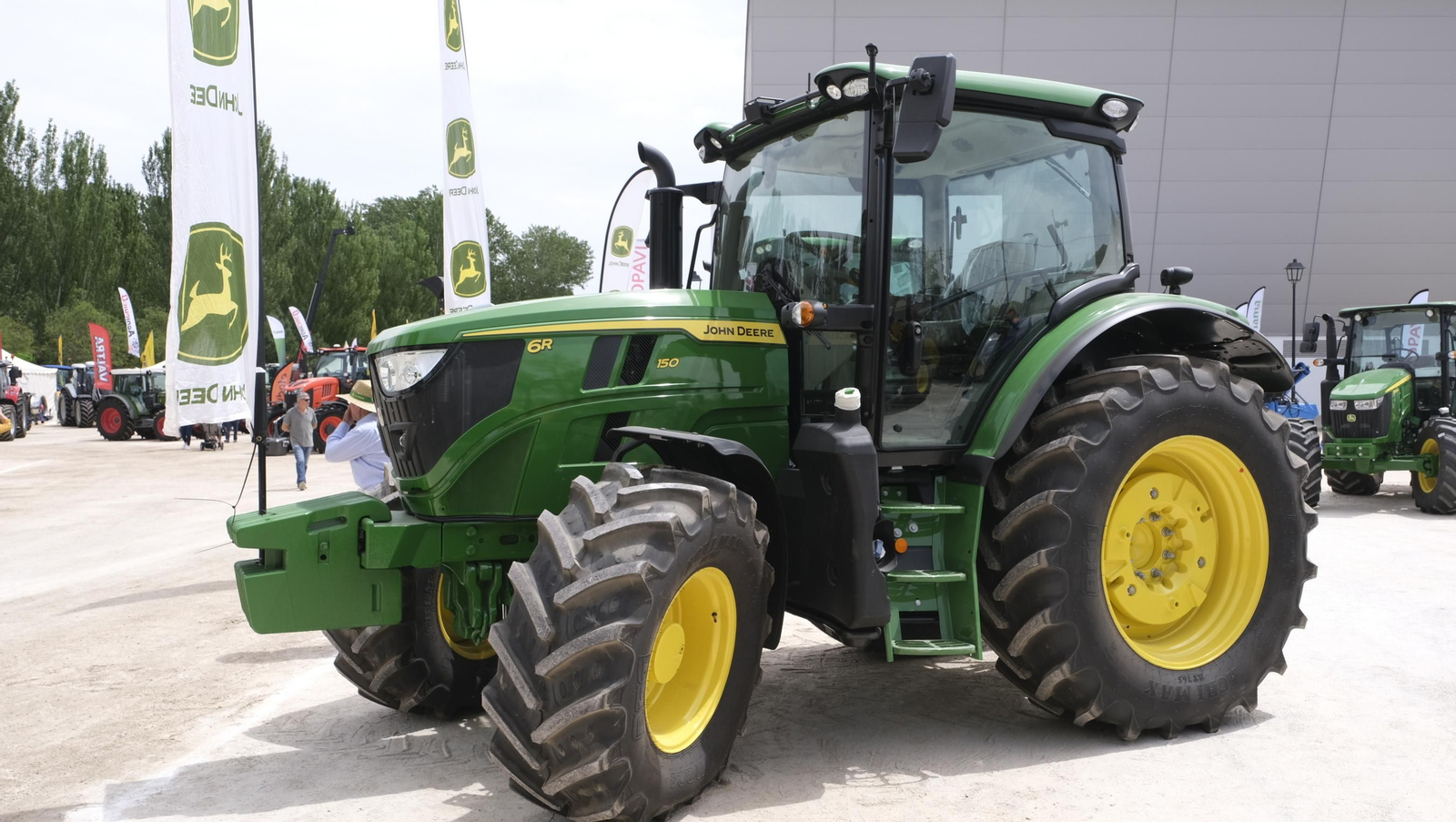 Imágenes de la Terracultura Chirivel 2023, feria de agricultura y maquinaria