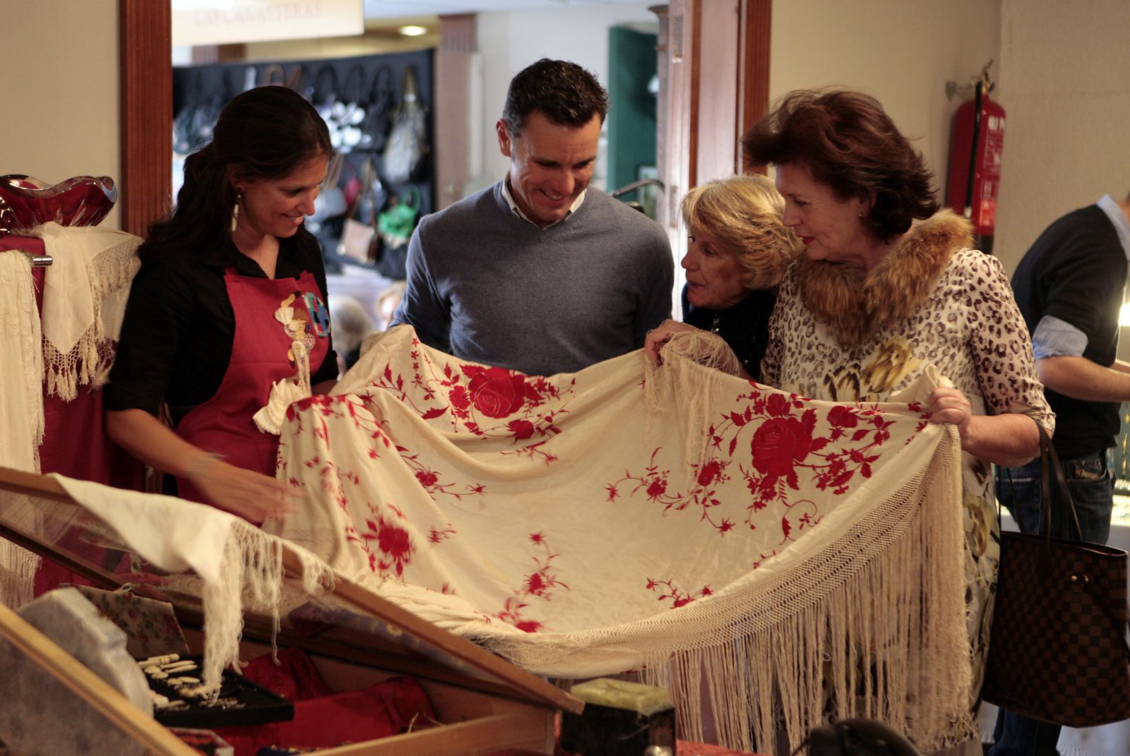 La entrada virtual del Rastrillo puede comprarse a través de Bizum a ONG con el código 01652, o a través de la cuenta bancaria: ES38 2100 7326 1002 0006 1099 (con el concepto Rastrillo 2021).