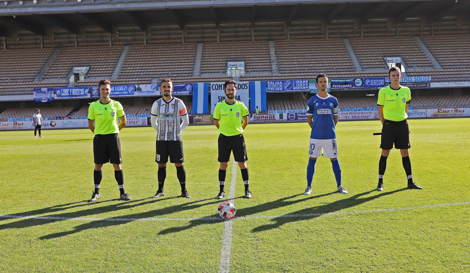 Imágenes del derbi Xerez DFC - Xerez CD