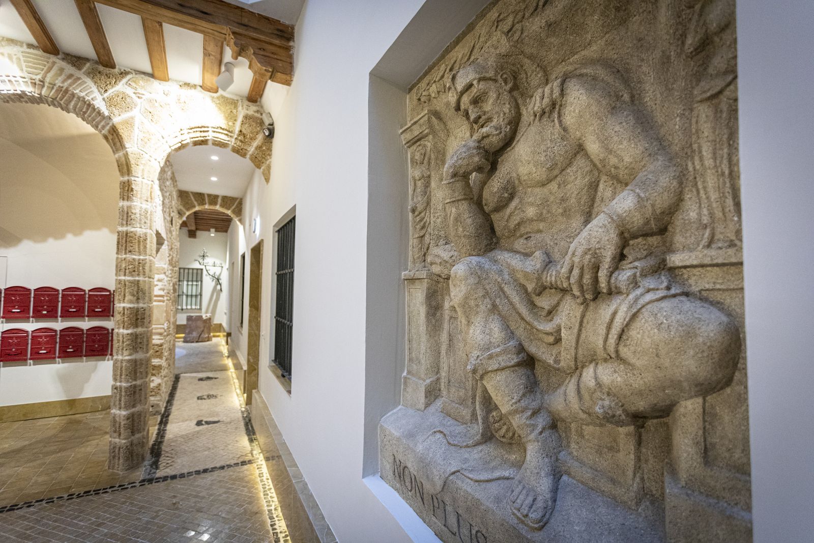 Detalles de la rehabilitación integral de finca en Conde O´Reilly esquina Costa Rica