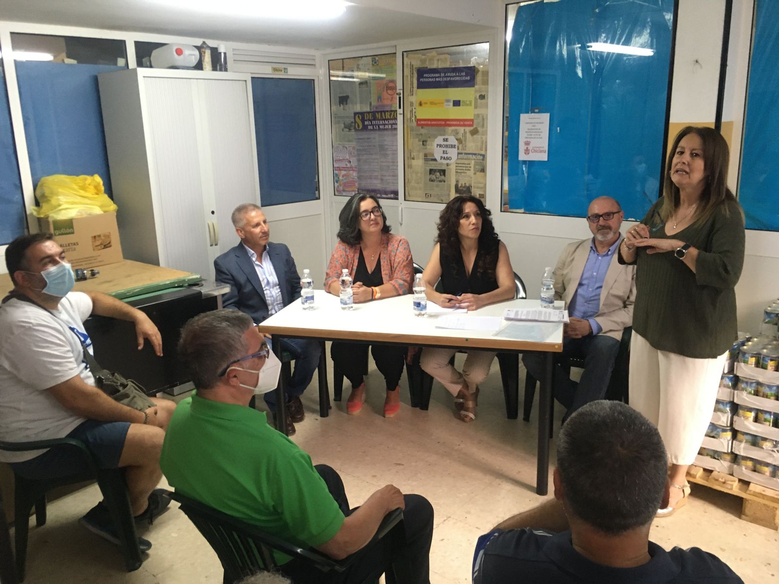 Encuentro de la consejera y los concejales de Ciudadanos con los vecinos afectados.