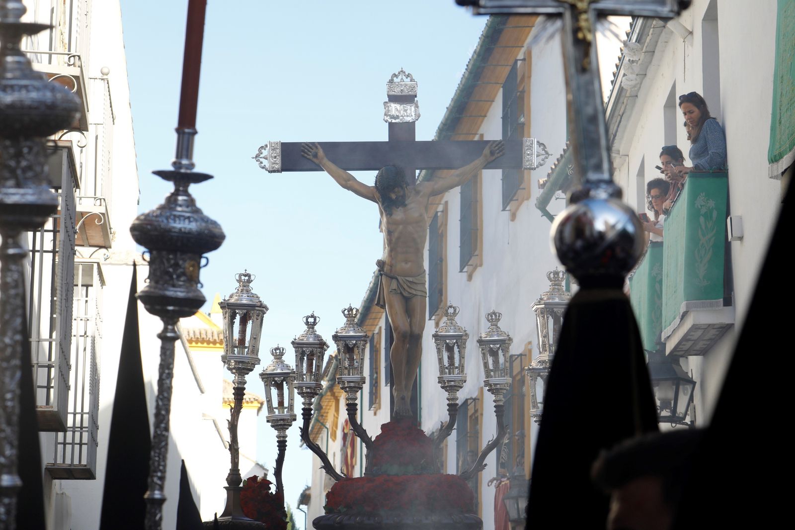 Viernes Santo en Córdoba: la procesión de los Dolores, en imágenes