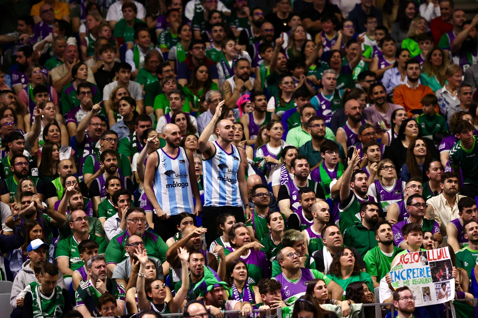 Búscate en las gradas del Carpena en el Unicaja Baloncesto - Real Madrid